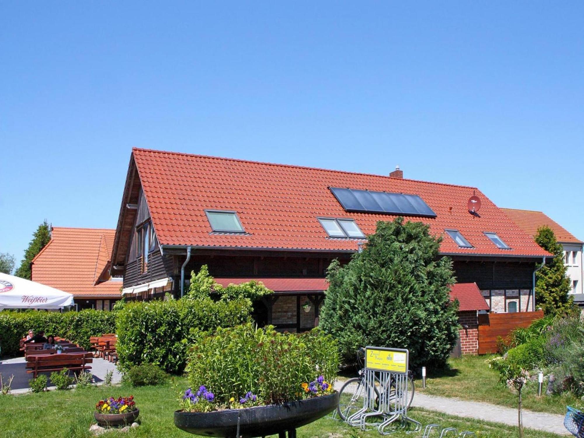 Farmstay Neuendorfkrug, Luetow Lutow Luaran gambar
